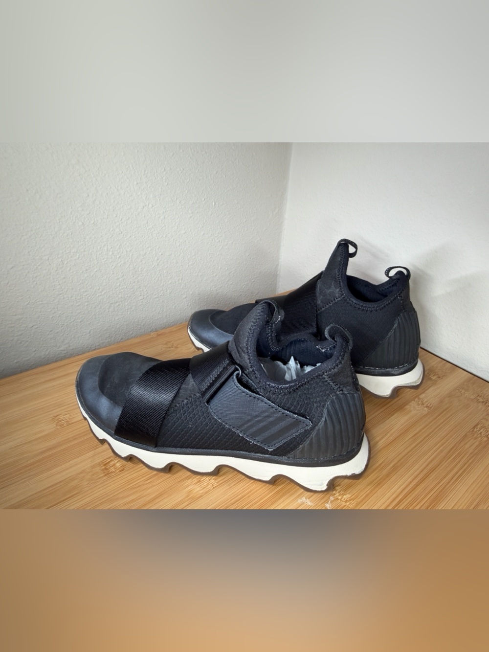 Sorel Kinetic Impact Strap Sneaker Black Sport Sandals US 10 - Picture 3 of 8